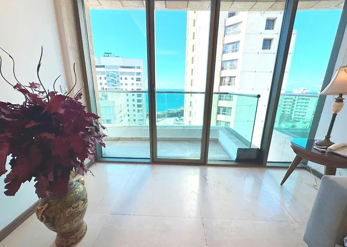 King Suites Hotel